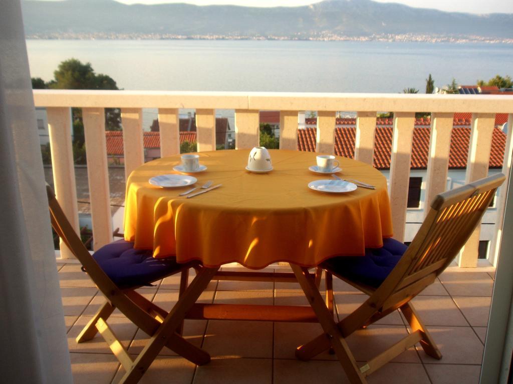 Apartments Romana Slatine Habitación foto